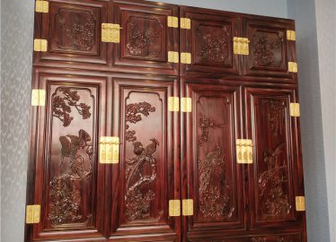 手工雕花鳥頂箱柜